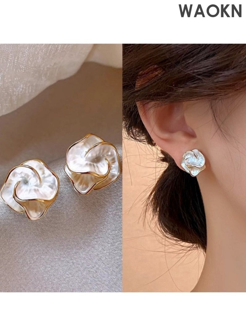 WAOKN 1pcs Earrings for Ladies, Women and men's Earrings , Camellia Flower Studs , Elegant Lightweight Earrings , Perfect Gift for Women & Girls , Fashionable and minimalist , versatile and trendy , unisex , white . - Image 3